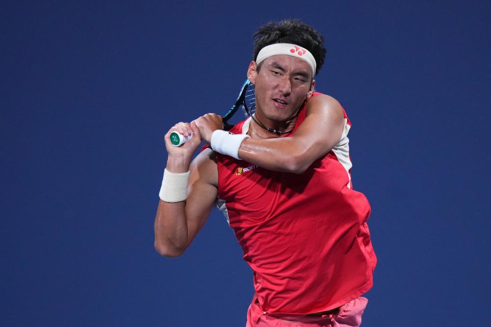 克媒：汉堡进行球衣慈善拍卖，18岁武斯科维奇球衣成标王