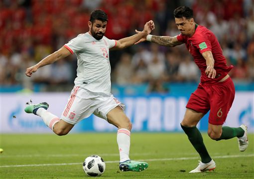 德劳伦蒂斯：孔蒂正带领球队重回正轨，球员也听从了他的指示